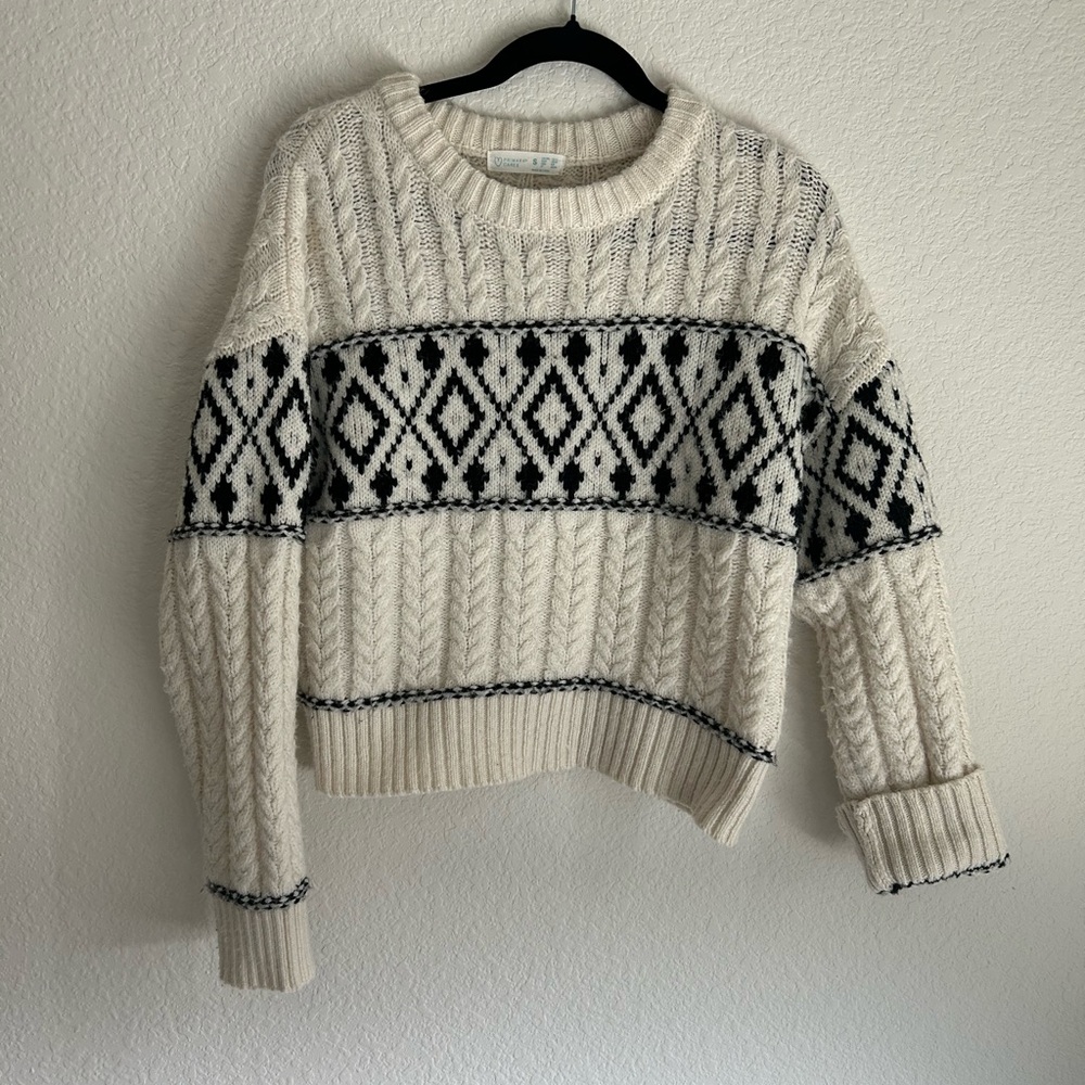 Primark Cream Cable Knit Crew Sweater with Black Geometric Band